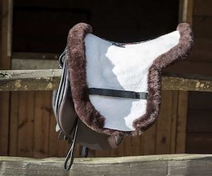 Saddle Pads & Numnahs Fountain City Saddlery: Le Mieux Pro Lambskin Working Hunter Numnah