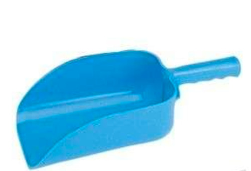 Products: Roma Plastic Feed Scoop