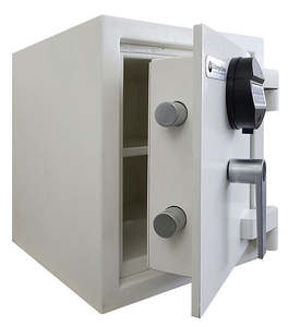 Residential: Challenger Paramount P0-14 EL10 Safe