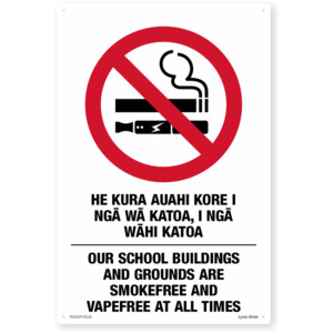 Te Reo Smoke/Vapefree School Grounds Safety Sign – SafeTradie