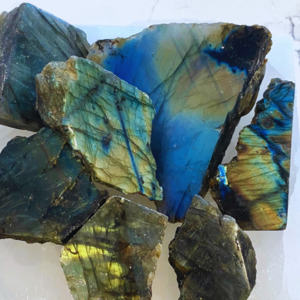 Raw Labradorite Pieces - Sage By Us