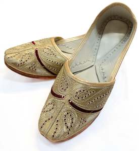 Pure Leather based very soft cushioned Men’s Punjabi Jutti