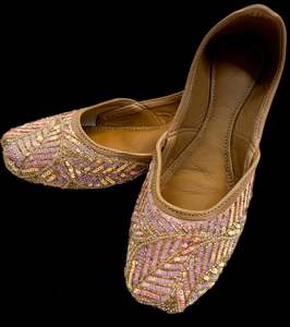 Pure leather very soft double cushioned based hand work Beautiful Punjabi Jutti