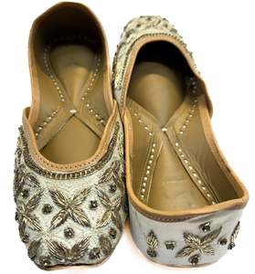 Women Punjabi Jutti: Pure leather very soft double cushioned based hand work Beautiful Punjabi Jutti