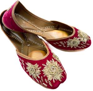 Pure leather very soft double cushioned based hand work Beautiful Punjabi Jutti