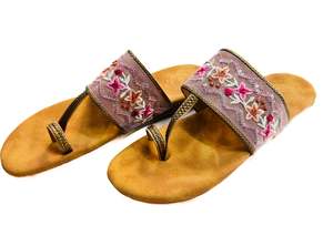 Embroidery work soft velvet cushioned Flats