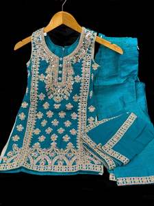 (Video clip attached)Teal color Pure and soft georgette based mirrors & stone wo&hellip;