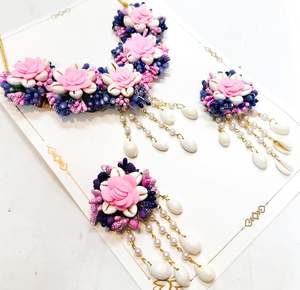 Beautiful Floral jewellery for Haldi/Mehndi (Necklace, earrings,Matha Patti , ha&hellip;
