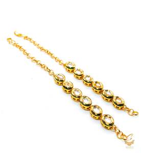 Kundan work beautiful earring support sahare