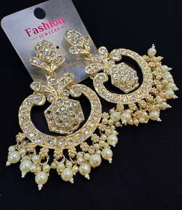 Beautiful pearls with kundan work earrings
