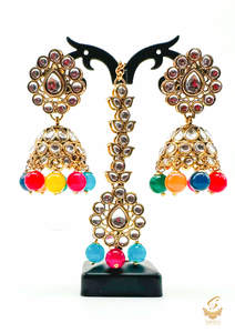 Earrings With Tikka: Multicoloured Pearls with kundan stone beautiful Jhumka with tikka set