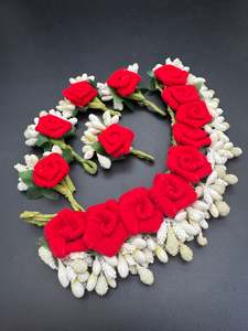 Red Floral Gajra with Pack of Beautiful flower hair Pins (5 pins and 1 Gajra in &hellip;