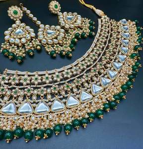 (Video clip attached) Kundan stone with pearls beaded work beautiful bridal/semi&hellip;