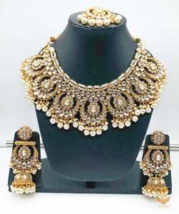 Heavy Work Necklace Sets 1: Kundan stone with white pearls beautiful necklace set