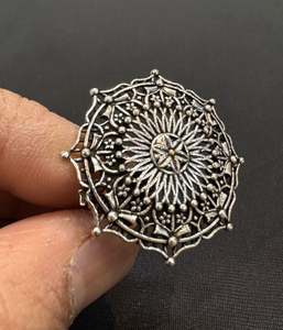 Beautiful oxidised ring (adjustable)