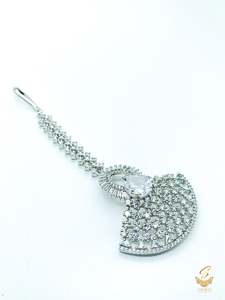 Maang Tikka And Matha Patti: Silver Stone American Diamond Tikka