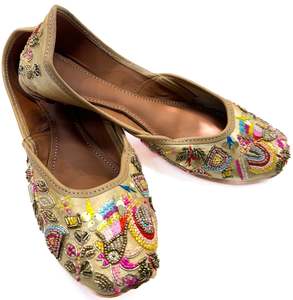 Women Punjabi Jutti: Pure leather very soft cushioned based hand work Beautiful Punjabi Jutti