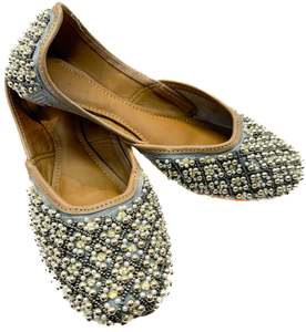 Women Punjabi Jutti: Pure leather very soft cushioned based hand work Beautiful Punjabi Jutti