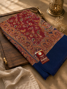 Woolen Shawls Scarfs: Women's Plain Pure woollen Kashmiri Shawl