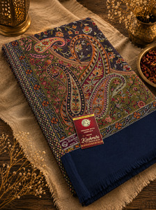 Woolen Shawls Scarfs: Women's Plain Pure woollen Kashmiri Shawl