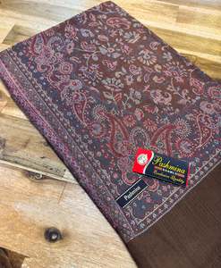 Woolen Shawls Scarfs: Women's Plain Pure woollen pashmina Shawl
