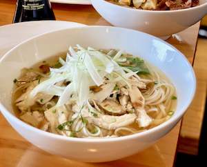 CHICKEN PHO