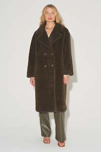 Clothing: Nola Teddy Coat