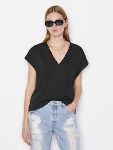Top: Le Mid Rise V Tee