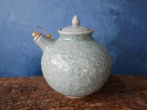 Bas-relief designed Tea pot | deep green CELADON tea pot with lids