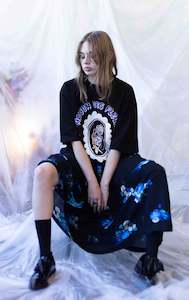 Unisex Collection: MAISON DES FLEURS UNISEX TEE - BLACK