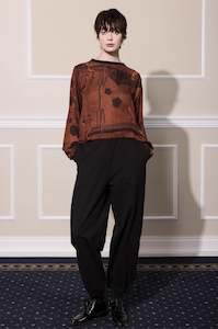 Aw2022 Neon Desert: FLORALSCAPE TEE - REDWOOD PRINT SILK