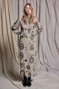 FEMME FATALE DRESS - STONE CAMEO PRINT