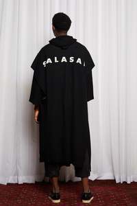 SCIFI PONCHO - BLACK MERINO KNIT