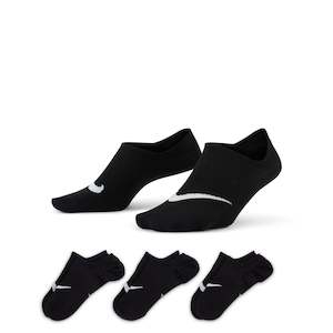 Socks: Nike Everyday Plus Lightweight -Women’s Training Footie Socks (3 Pairs) - BLACK/WHITE