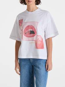 STUNG BOXED TEE-WHITE