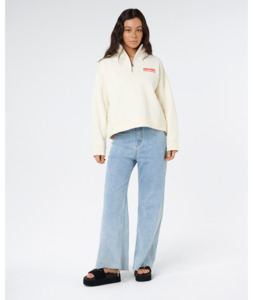 Womens: SURF PUFF 1/4 ZIP - CAYENNE