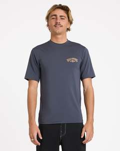 Mens Wetsuits: Heritage Arch Rash Vest SS