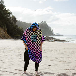 Gradient Checker Hooded Towel