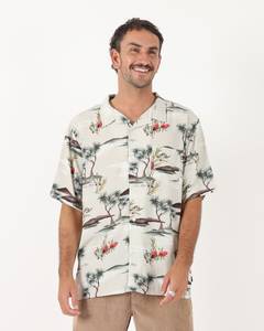 Mens Tops: Native s/s Shirt