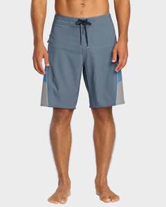 Mens Bottoms: Straddie Airlite 20" Boardshorts