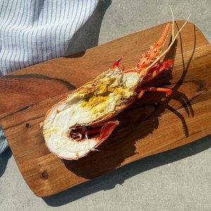 WA Lobster Half (Cooked) - Saltwater Seafoods NZ
