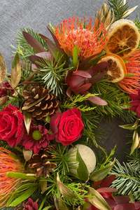 Products: Pōhutukawa Spice Reed Diffuser - Samantha Rose Flowers Ashburton Florist NZ