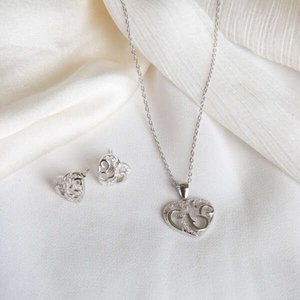 s925 Silver Classic Vines Pendant With Earrings And Including s925 Chain