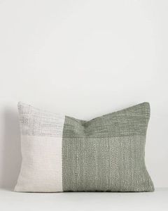 Baya Outdoor Finn Cushion 40x60cm- Eucalyptus
