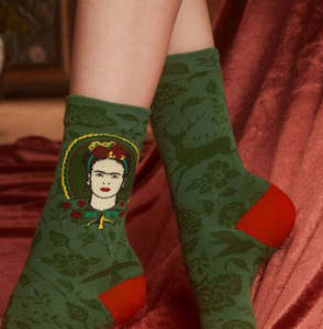 Luxury That Compliment: Frida socks (green)  **limited**