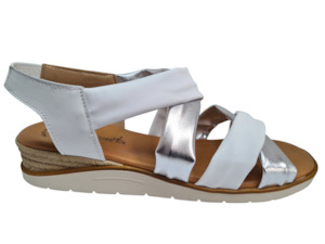 Flat Sandals: X-Bonita - J22302
