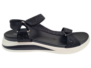 Flat Sandals: Walkable Beach - Sandi