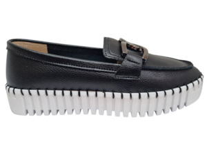 Flats: Just Bee - Caltin