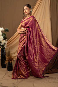 Saree: HEMA