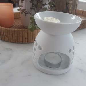 Candles Home Fragrances: Heart Ceramic Wax Melt Burner + Free Savoir Vivre Wax Melt Square 30g